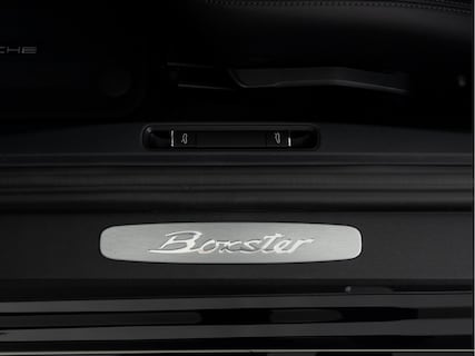 Porsche-718 Boxster