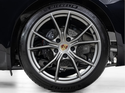 Porsche-718 Boxster