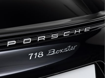 Porsche-718 Boxster