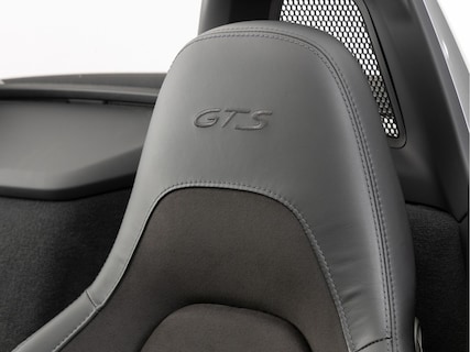 Porsche-718 Boxster