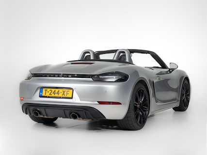 Porsche-718 Boxster