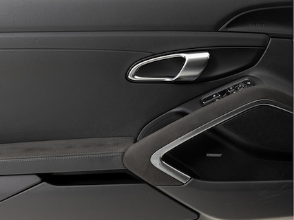 Porsche-718 Boxster