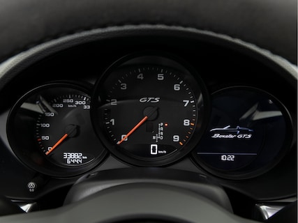 Porsche-718 Boxster
