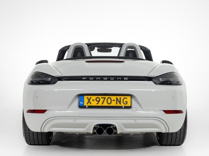 Porsche-718 Boxster