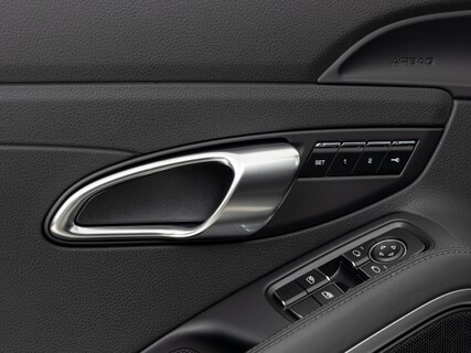 Porsche-718 Boxster