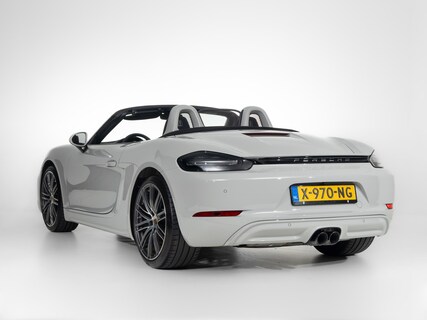 Porsche-718 Boxster