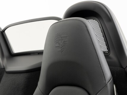 Porsche-718 Boxster