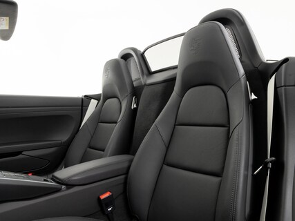 Porsche-718 Boxster