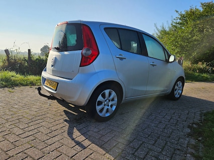 Opel-Agila