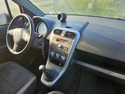 Opel-Agila
