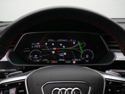 Audi-Q8 e-tron