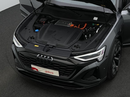 Audi-Q8 e-tron