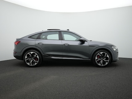 Audi-Q8 e-tron
