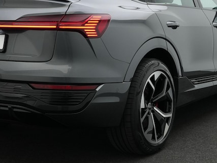 Audi-Q8 e-tron