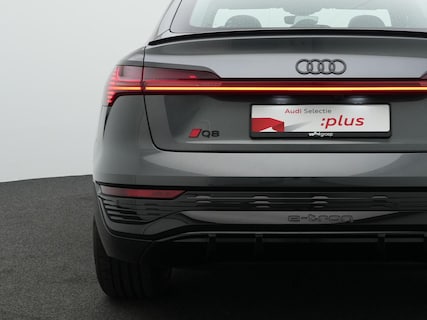 Audi-Q8 e-tron