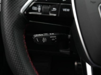 Audi-Q8 e-tron
