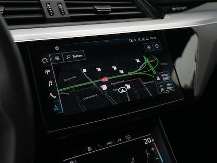 Audi-Q8 e-tron