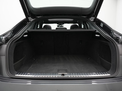 Audi-Q8 e-tron