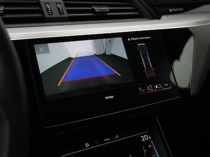Audi-Q8 e-tron