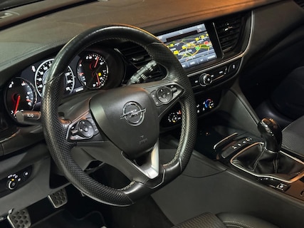 Opel-Insignia