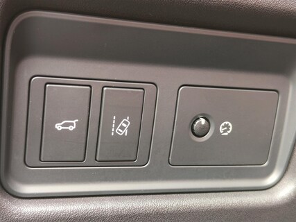 Land Rover-Discovery Sport