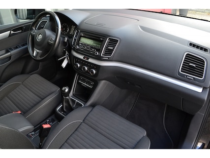 Volkswagen-Sharan