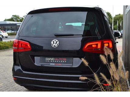 Volkswagen-Sharan
