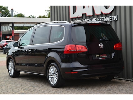 Volkswagen-Sharan