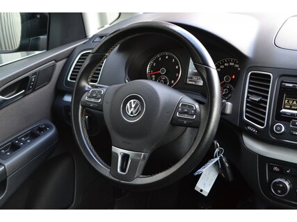 Volkswagen-Sharan