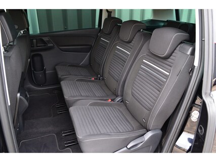 Volkswagen-Sharan
