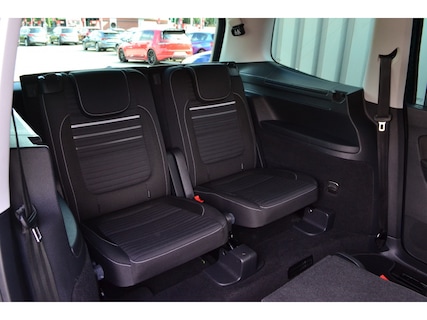 Volkswagen-Sharan