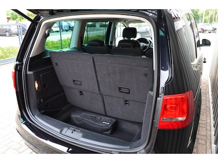 Volkswagen-Sharan