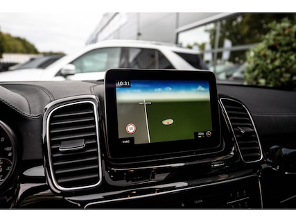 Mercedes-Benz-GLS