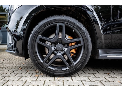 Mercedes-Benz-GLS