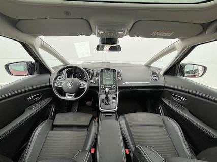 Renault-Scenic
