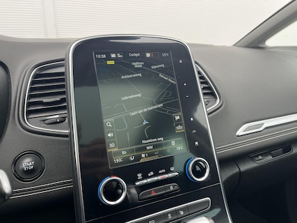Renault-Scenic