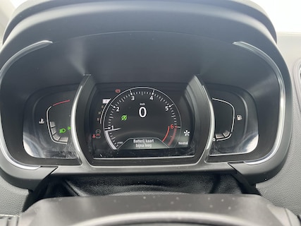 Renault-Scenic