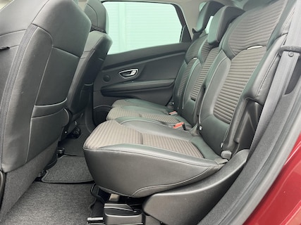 Renault-Scenic