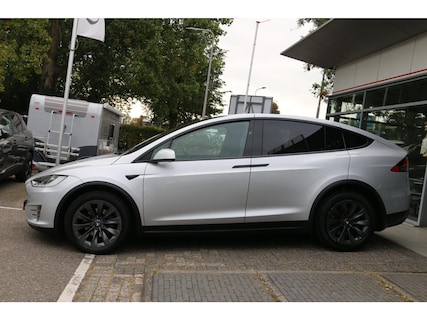 Tesla-Model X