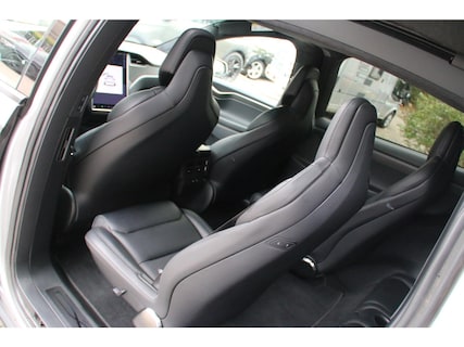 Tesla-Model X