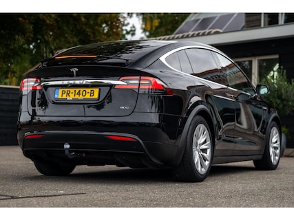 Tesla-Model X