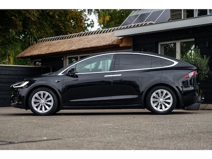 Tesla-Model X