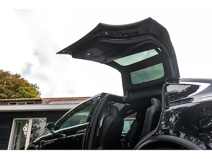 Tesla-Model X