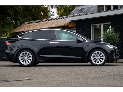 Tesla-Model X