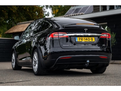 Tesla-Model X