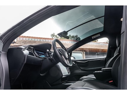 Tesla-Model X