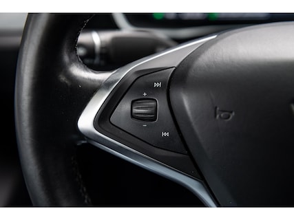 Tesla-Model X