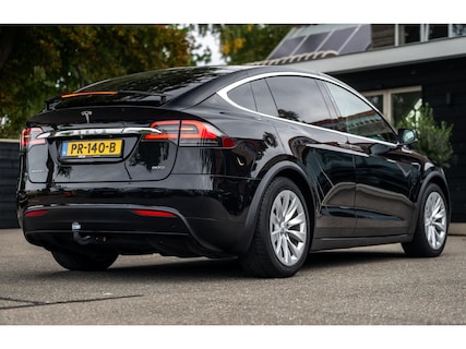 Tesla-Model X