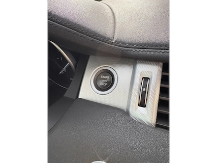 Land Rover-Range Rover Evoque
