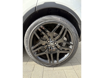 Land Rover-Range Rover Evoque